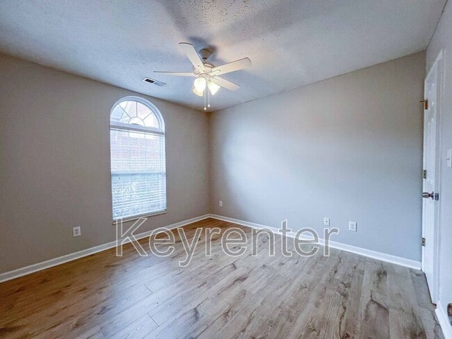 Photo - 6812 Pemmbrooke Shire Ln