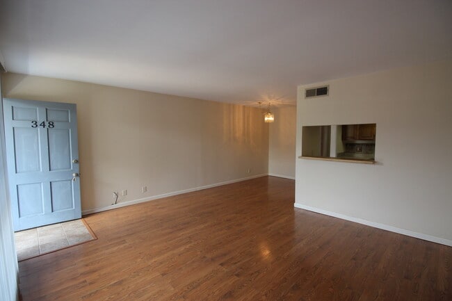 Photo - 8401 N New Braunfels Ave