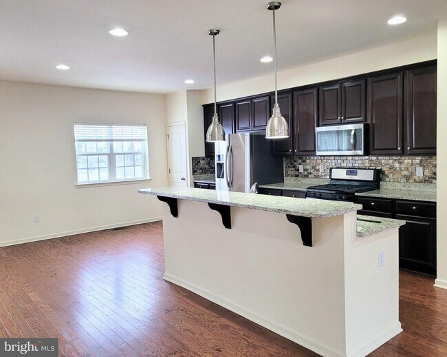 Photo - 628 Rigel Way