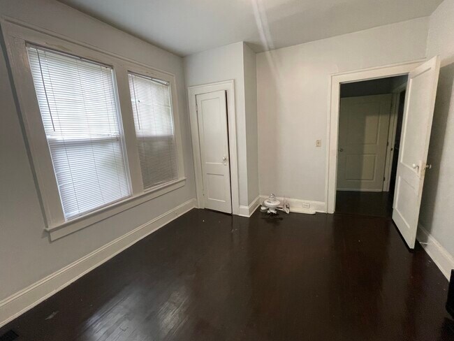 Photo - 644 Moreland Ave SE