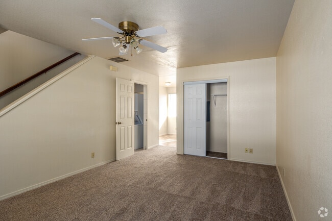 2BD 2.5BA Living Area - Golden Oaks Apartments