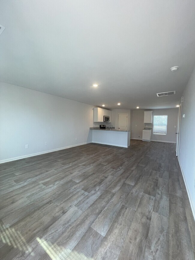 Photo - 192 Emory Rd Unidad Lot 3