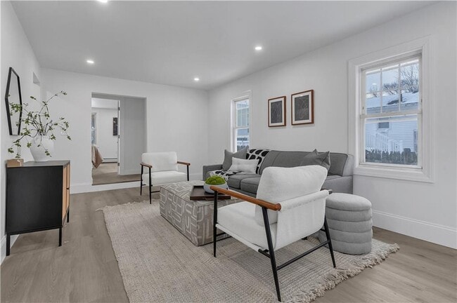 Photo - 115 Campbell Ave