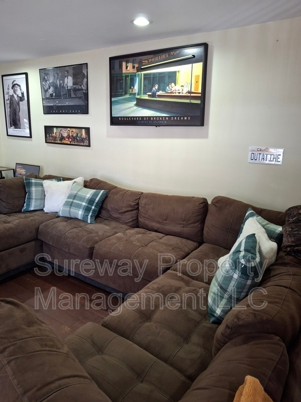 Photo - 213 Moss Mill Rd