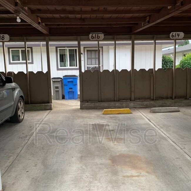 Photo - 616 NE Anderson St