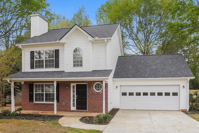 Photo - 459 Clearwater Way