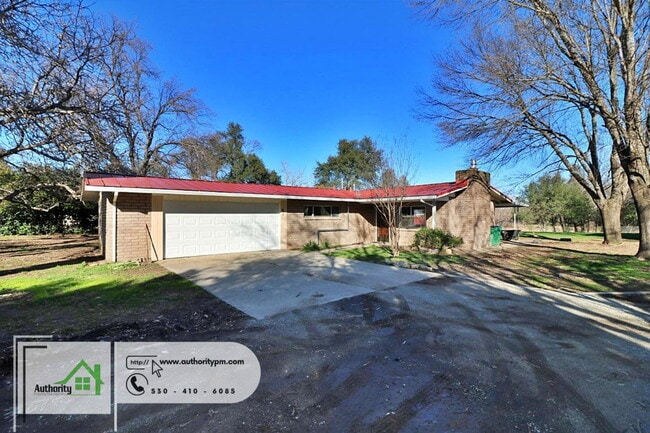 Photo - 8807 Deschutes Rd