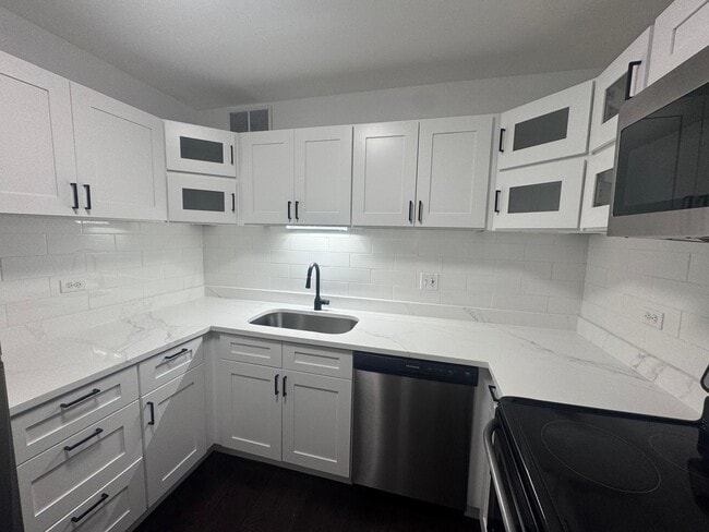 Photo - 211 E Ohio St Unit 1003