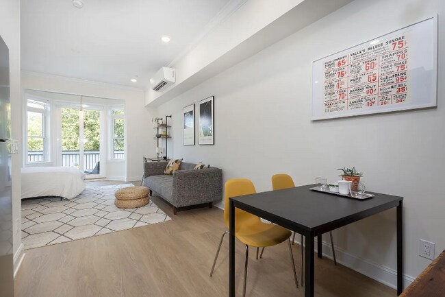 Photo - 2239 N 33rd St