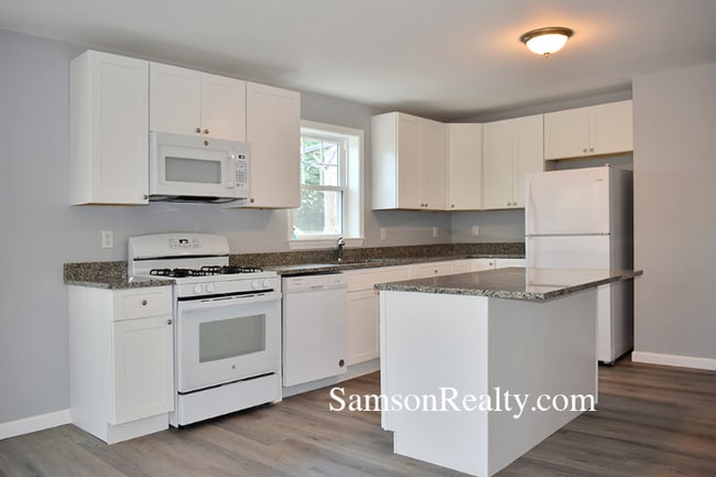 Photo - 719 Hope St Unit 3