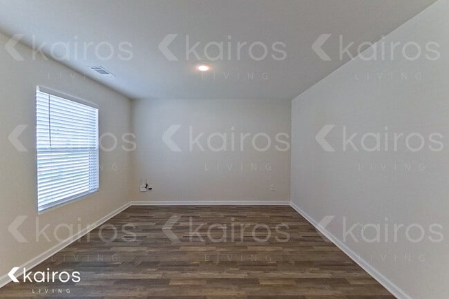 Photo - 834 VISTAMOUNT PATH