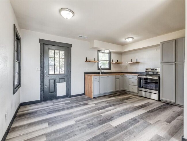 Photo - 3 bed, 1 bath home in Del City, OK