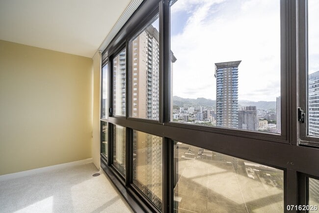 Photo - Executive Luxury in Kakaako 2BR/2BA/2PKG in Keola Lai Condominium
