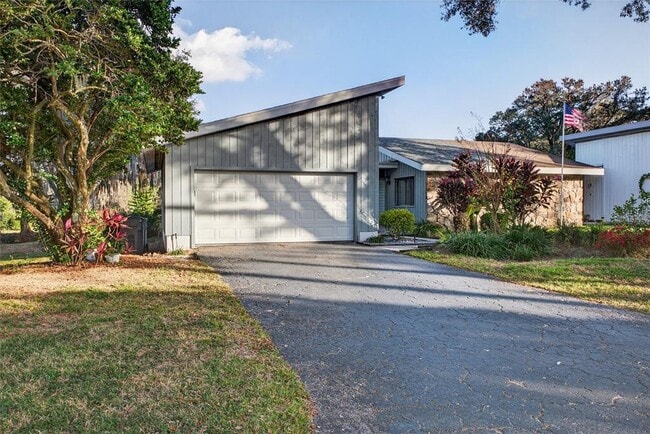 Building Photo - 46 Nottingham Way