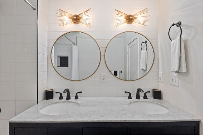 Photo - 14004 SE River Rd