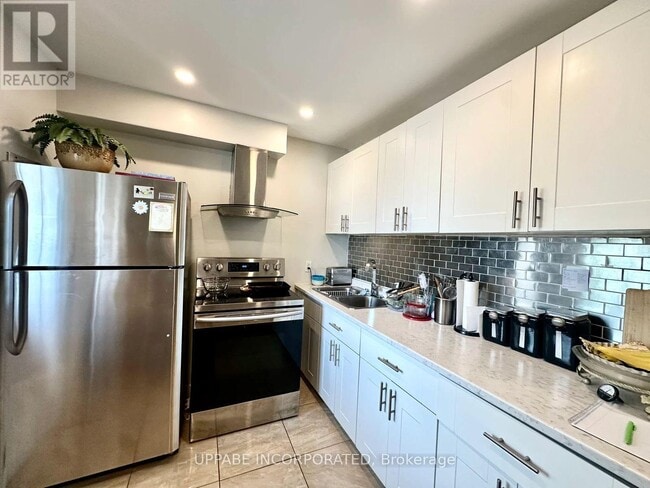 Photo - 240 Marier Ave