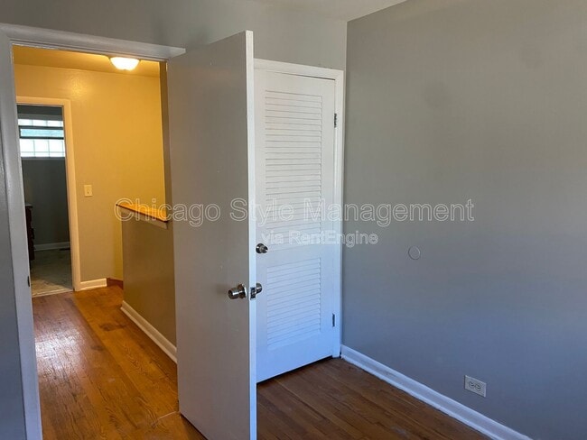 Photo - 9040 S Dauphin Ave Unit D