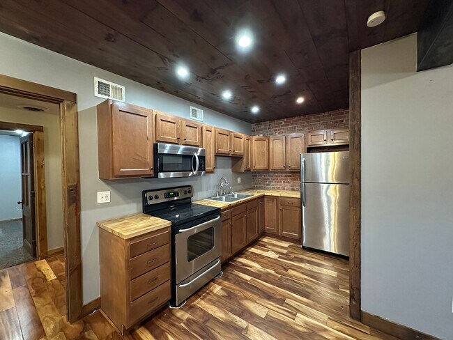 Photo - 414 Wilson St Unit 102