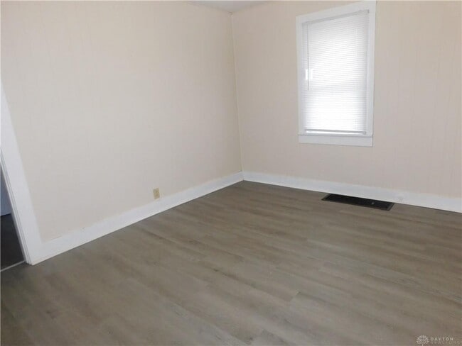 Photo - 368 Raffensperger Ave