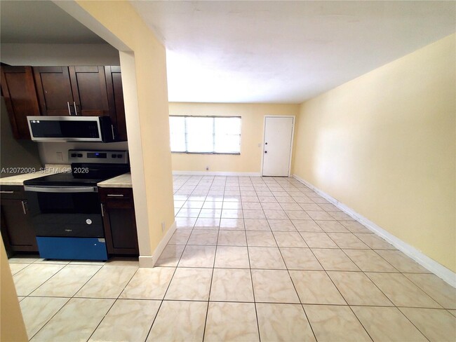 251 SW 132nd Way Unit 208H