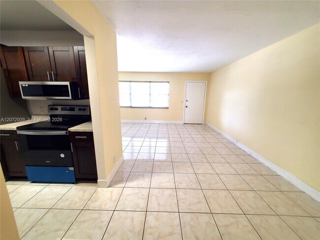 Photo - 251 SW 132nd Way Unit 208H