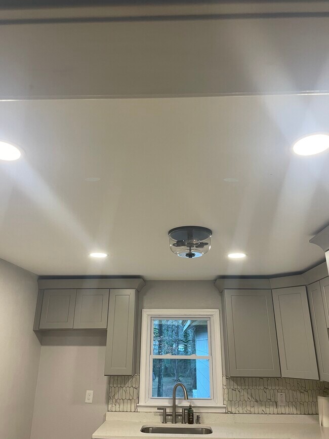 Photo - 2510 Oak Cir