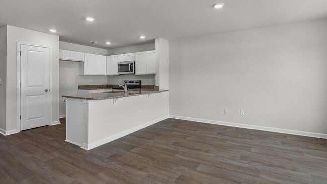 Photo - 7110 Dunford Rd