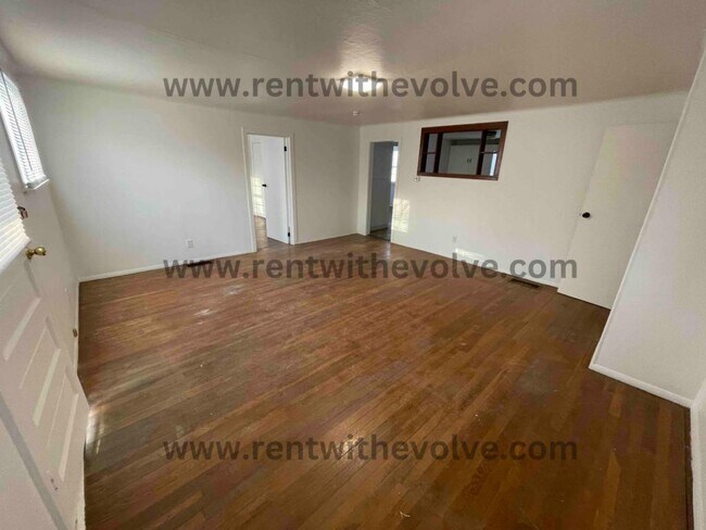 Photo - 758 1/2 S. Beeson Drive, Winchester, IN 47394