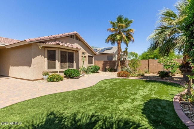 Photo - 16523 W Saguaro Ln