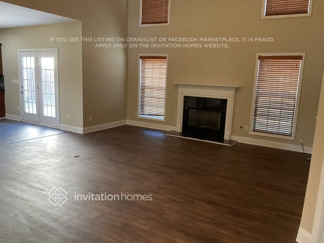 Photo - 660 Fullier Cir SW