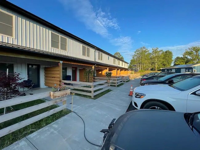 Building Photo - 2044 Solstice Ln