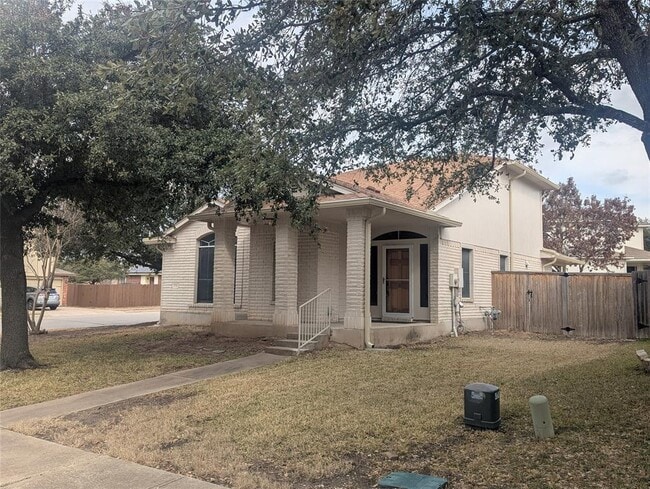 Photo - 1016 Stacia's Way