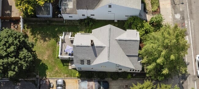 Photo - 318 N Harvard St