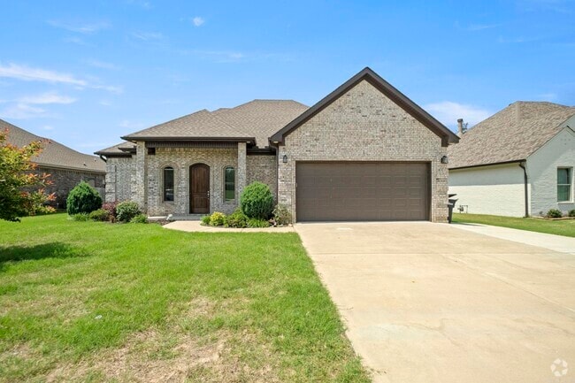 Building Photo - 9541 Oak Forest Ln Rental