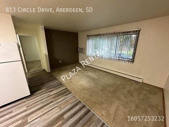 Building Photo - 315 S Marshall St Unit 8 Rental