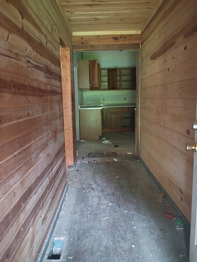 Photo - 303 Cedar St