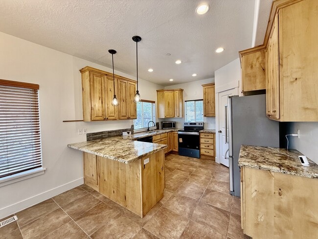6577 W Valhalla Cir