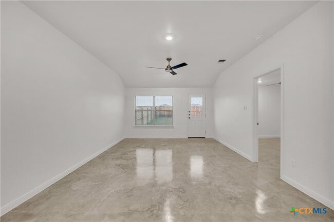 Photo - 909 Wax Myrtle Ct