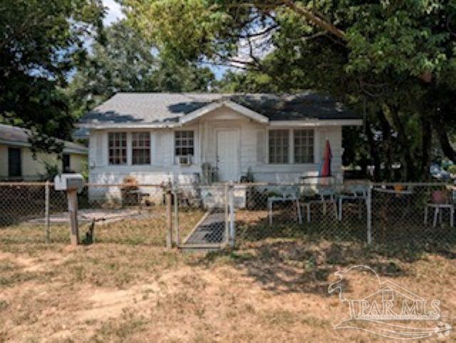 Building Photo - 3000 W Lee St Rental