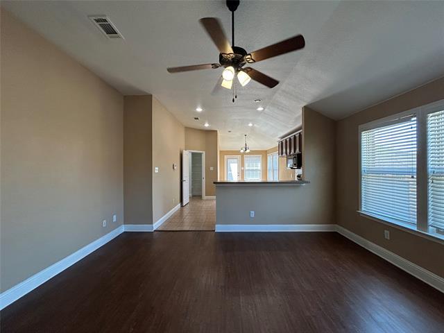 Photo - 5865 Fir Tree Ln