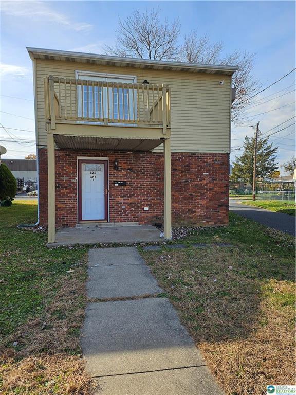 Photo - 825 N Ulster St