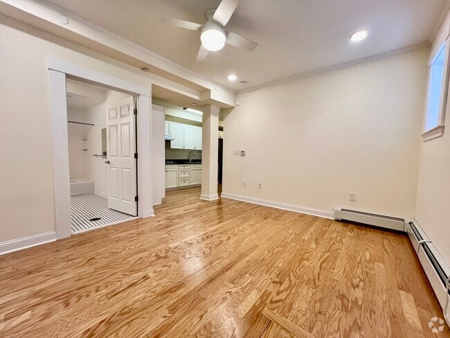 Building Photo - 219 Commonwealth Ave Unit 5 Rental