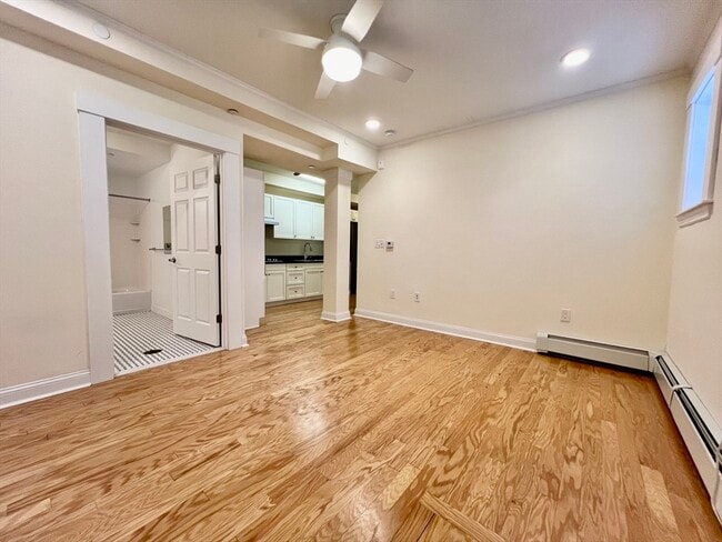 Building Photo - 219 Commonwealth Ave Unit 5 Rental
