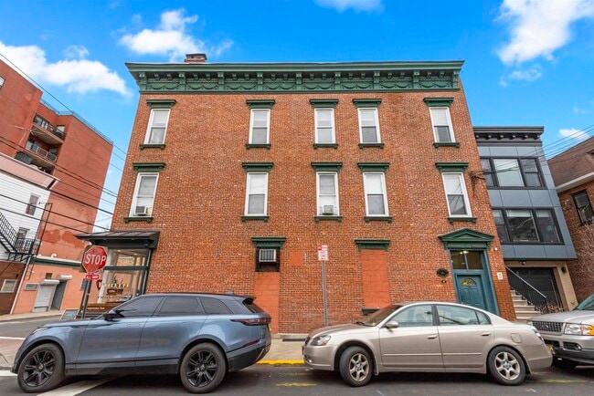 Photo - 38 Sherman Ave Condo Unit 3