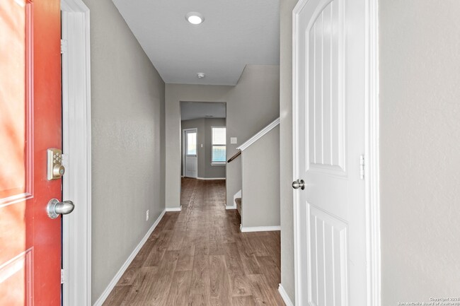 Photo - 4106 Winterfell Pass