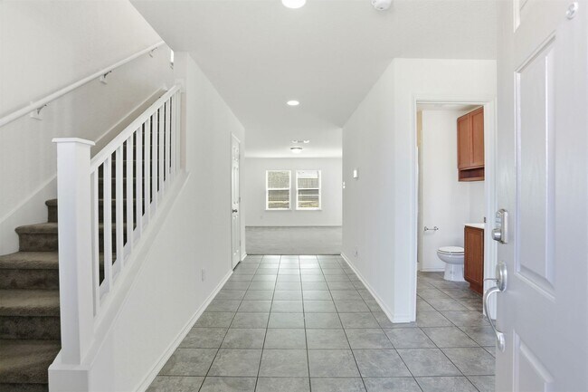 Photo - Spacious 4-Bedroom Home with Flexible Floor Plan in Growing West San Antonio