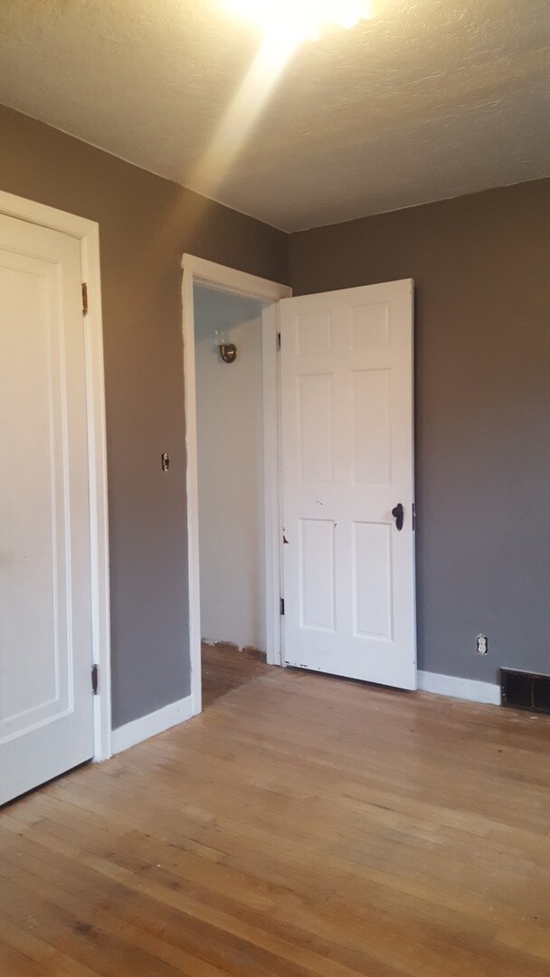 Photo - Charming Single family home Central location