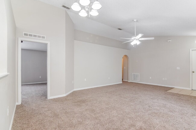 Photo - 11349 Ivy Flower Loop