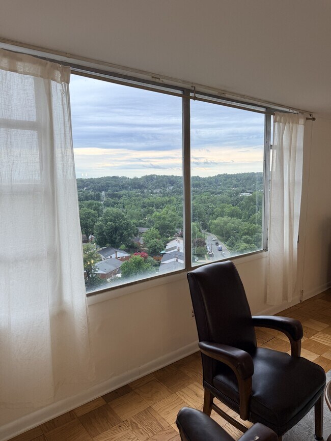 Photo - 4600 Duke St Unit 1406