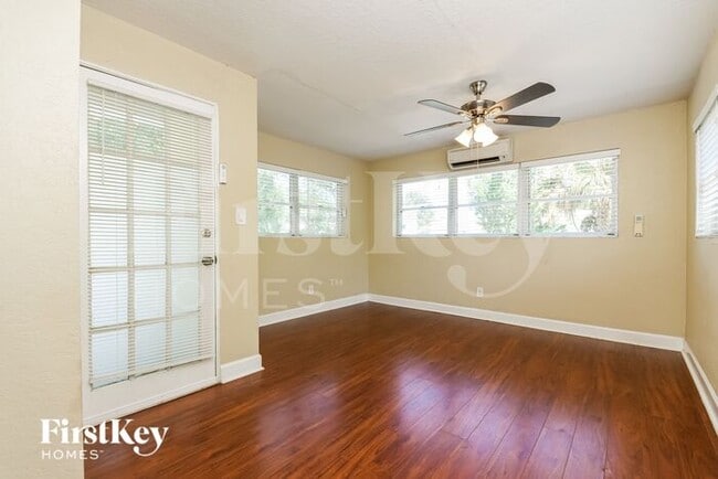 Photo - 630 N Lakemont Ave